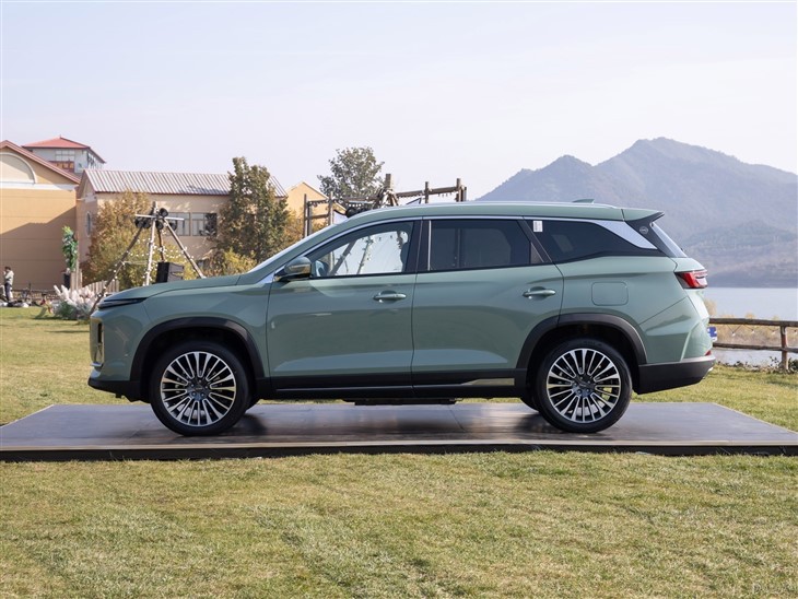 Jetour X90 Mid-size Crossover SUV